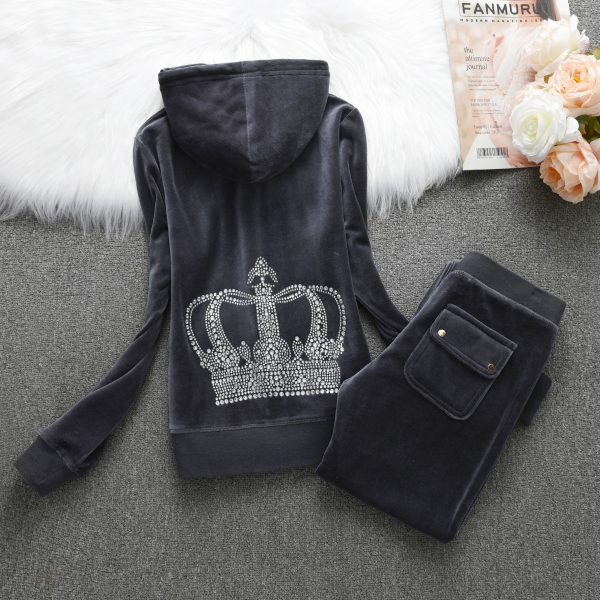 Juicy Cometure Velvet Tracksuit Crown Diamond Pattern Hooded Sweatshirt Casual Women Sports Suit Autumn and Winter  Velvet Suit