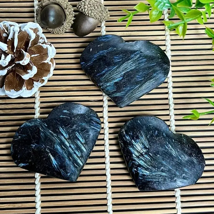 Natural Crystal Heart Astrophyllite Palm Stone Heart Pocket Energy Crystal Thumb Toy Hot Compress Wicca Healing Health Family