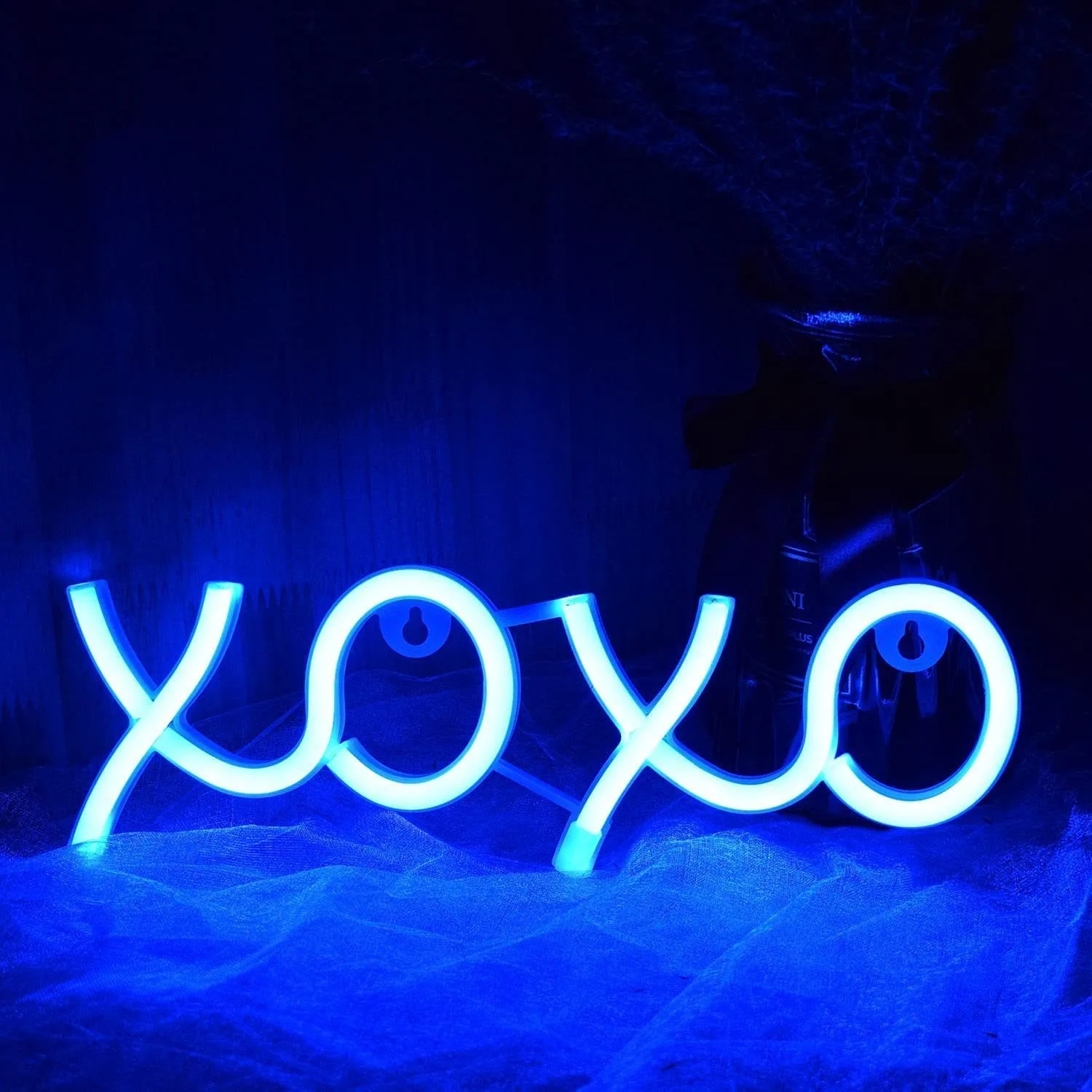 LED Neon Sign For Wedding Decoration XOXO Love Neon Strip Lights Garden Home Bedroom Wall Decor Neon Party Sign Gift Night Light