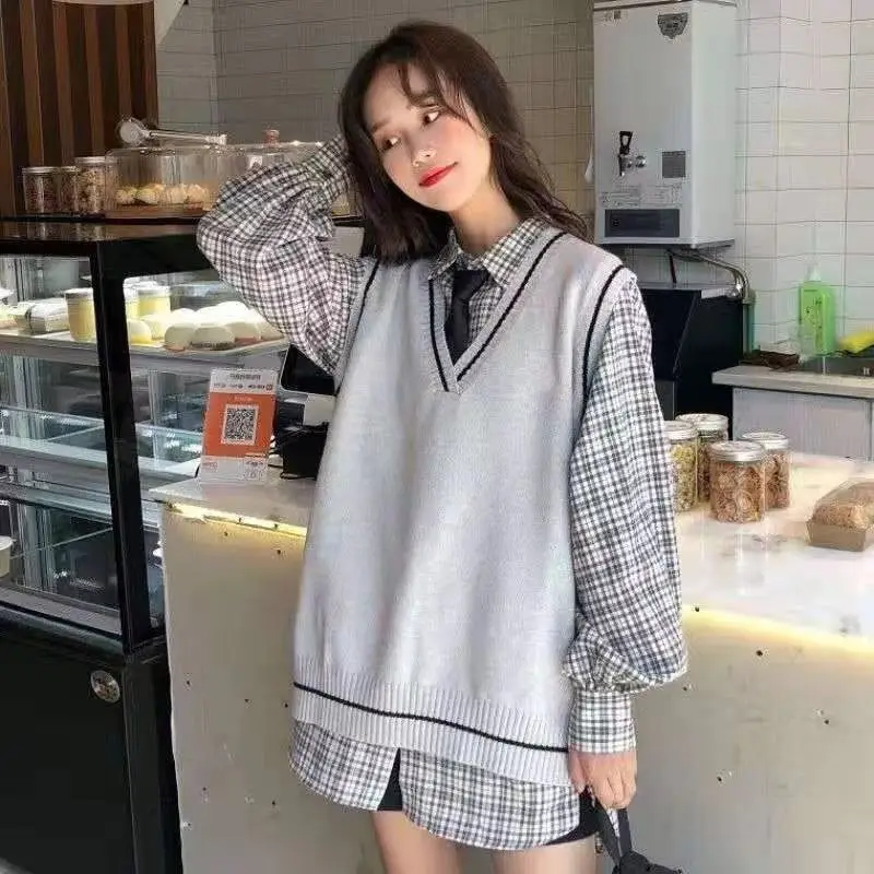 2023 Spring Autumn Women Oversized Sleeveless Vest Korean Knit Striped V Neck Sweater Casual Loose Female Girl Pullover White