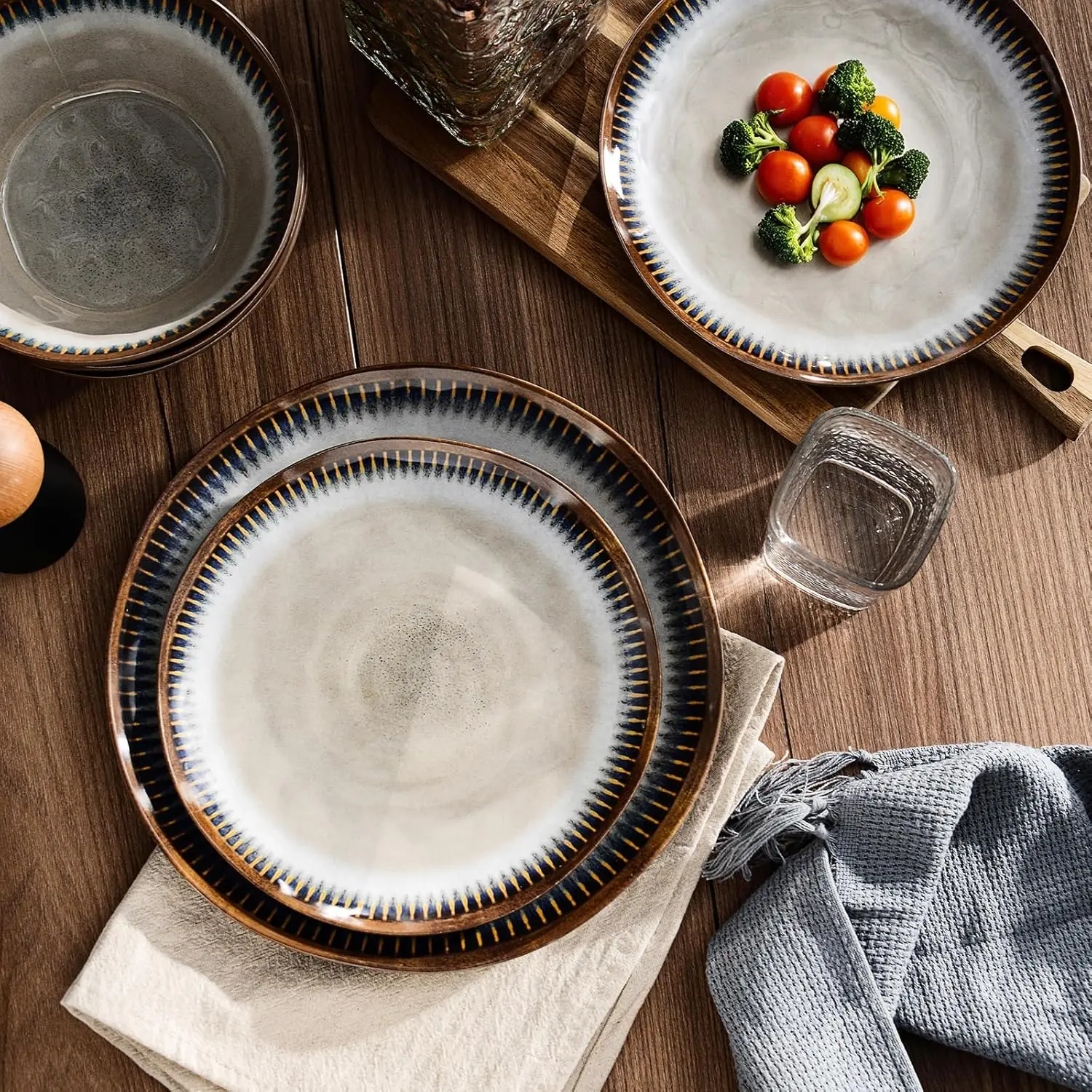 

Melamine Dinnerware Set, 12 Pcs Dishware Sets, Plate and Bowl Set Service for 4, Lightweight and Unbreakable Dinnerware