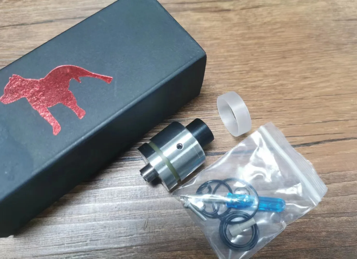 

YFTK Taifun GT ONE RTA Mtl однокатушечный атомайзер 23 мм бак 316ss 4,3 мл Регулируемый воздушный поток Vape бак Vs Yftk Dvarw Mtl Fl Rta