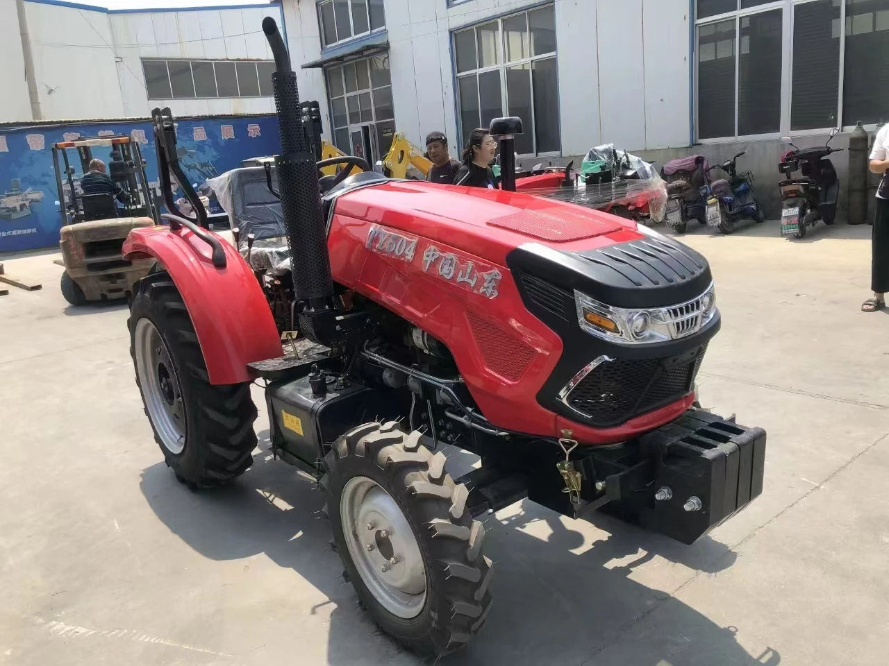 High Quality Low Price 45hp Buy China Small Tractor for Farm Agriculture Machine 35 40 50 70 hp Tractors Mini 4wd