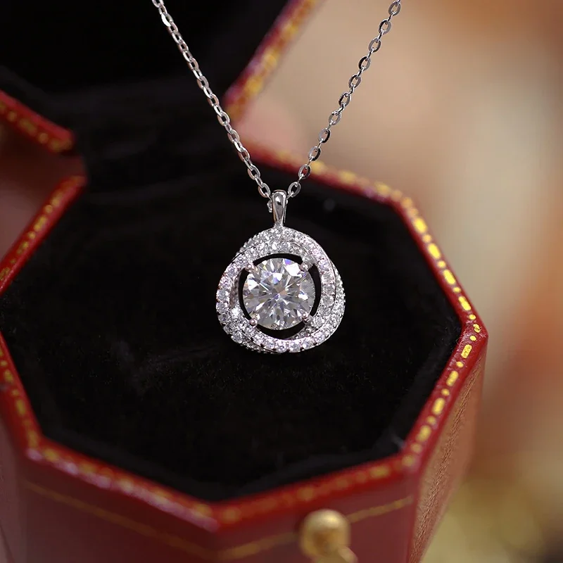 Huitan Funkelnde Damen-Halskette für Hochzeit, exquisite Anhänger-Halskette, voll mit brillantem Zirkonia, neuer Modeschmuck