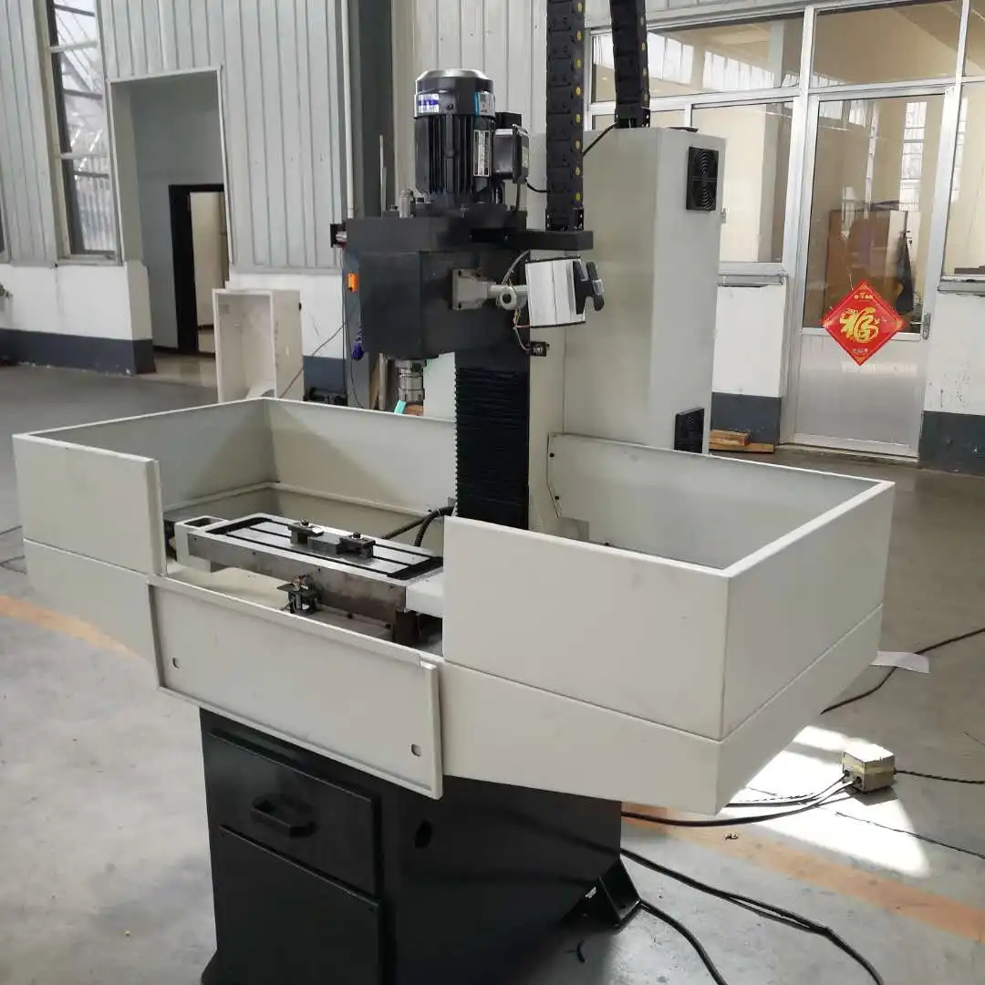 ماكينة تفريز XK7120 CNC, تحكم MACH3