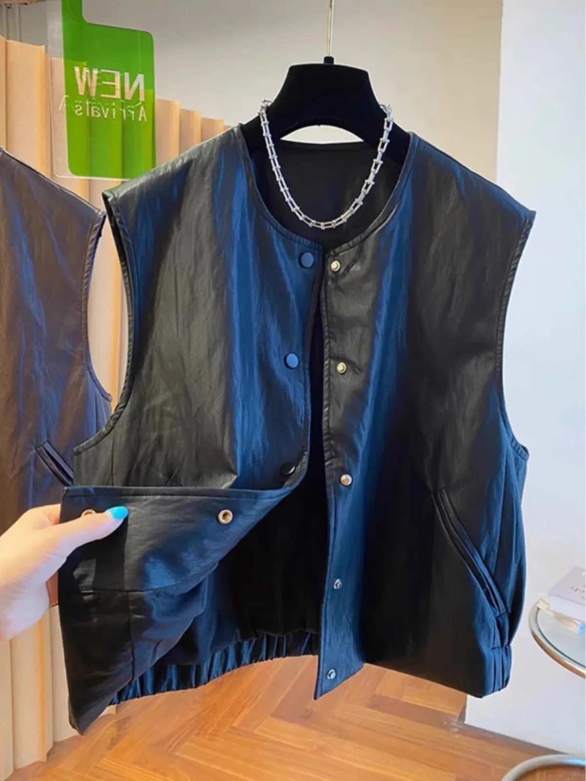 

plus Size 300 Pou Fat MM Retro Casual PU Leather Vest Women's Spring Autumn Svel oulder Pad Vest Commute Sle