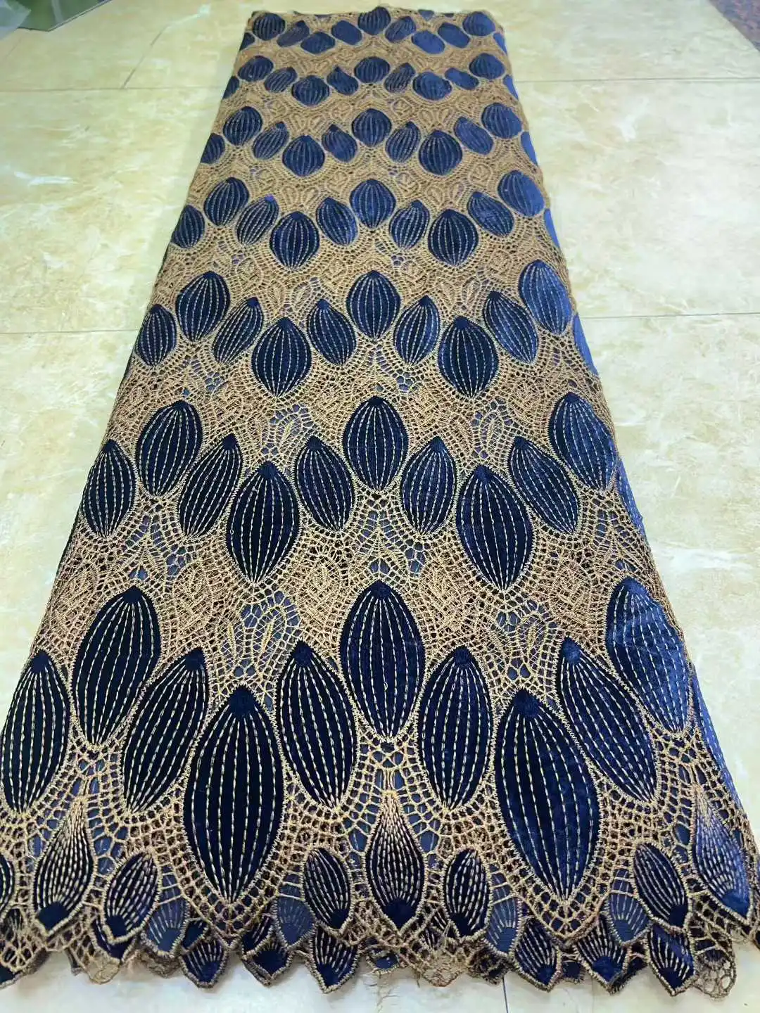 

2025 African Velvet Lace Fabric 5 Yards High Quality Women Party Dress Luxury Embroidery Lace Nigerian Lace Materials For Sewing
