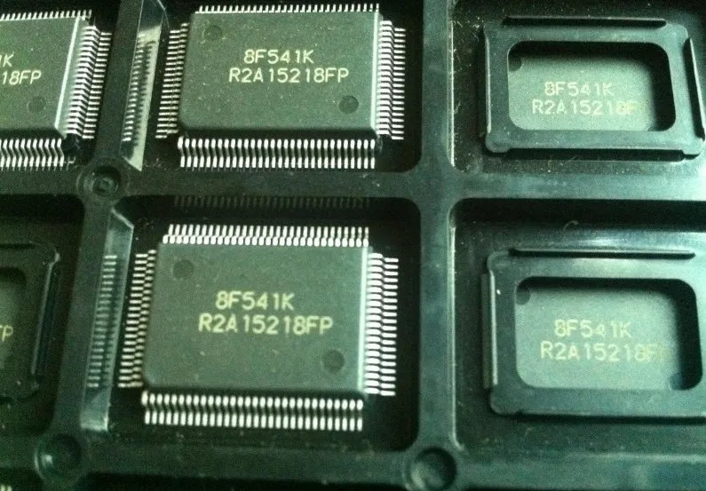 

New R2A15218FP QFP100 3Pcs