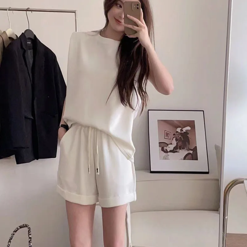 

Shorts Suit Women Soft Breathable Sleeveless T-Shirt Elastic Waist Wide Leg Short Fashion Versatile Simple Round Neck Tracksuits