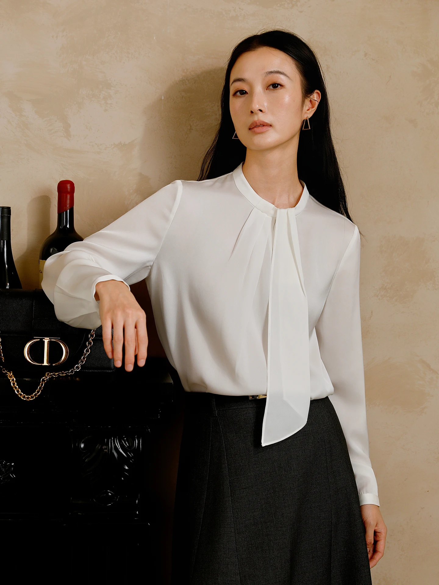 

Ele Silk Sa White irt женские роскошные антивозрастные ранние осенние модные длинные све прямого кроя круглые Ne Pure Color