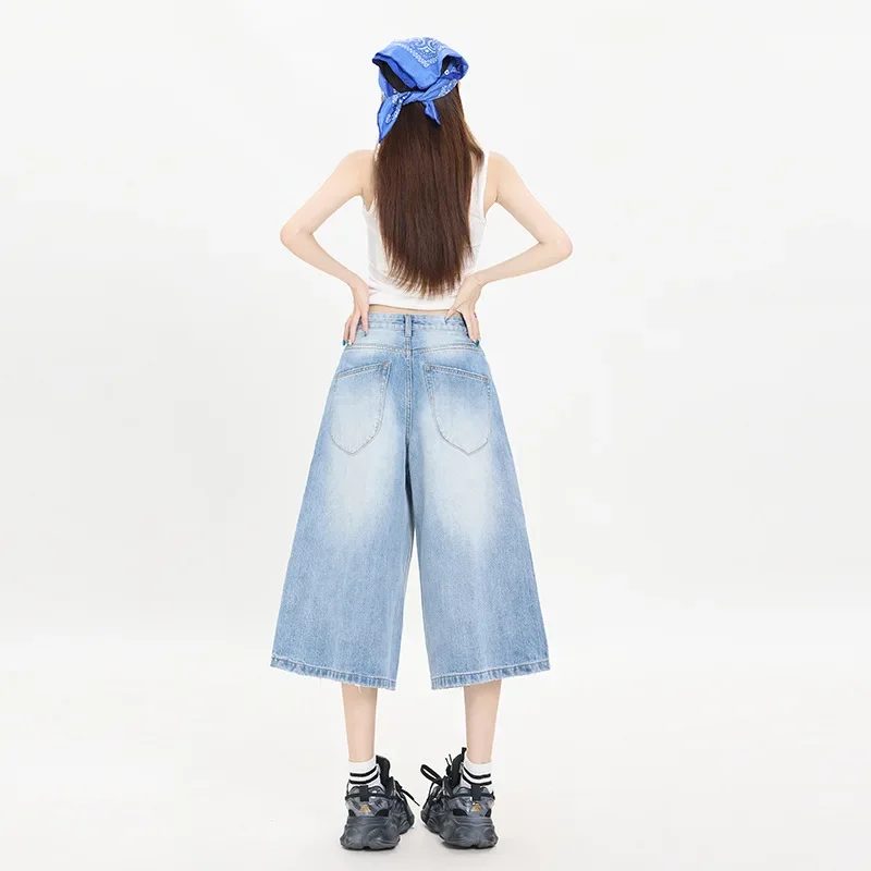 Pantaloncini di jeans a gamba larga a sette punti blu bambù americano. Le donne estive a vita alta mostrano pantaloni casual a tubo dritto sottili e tutti costruiscono