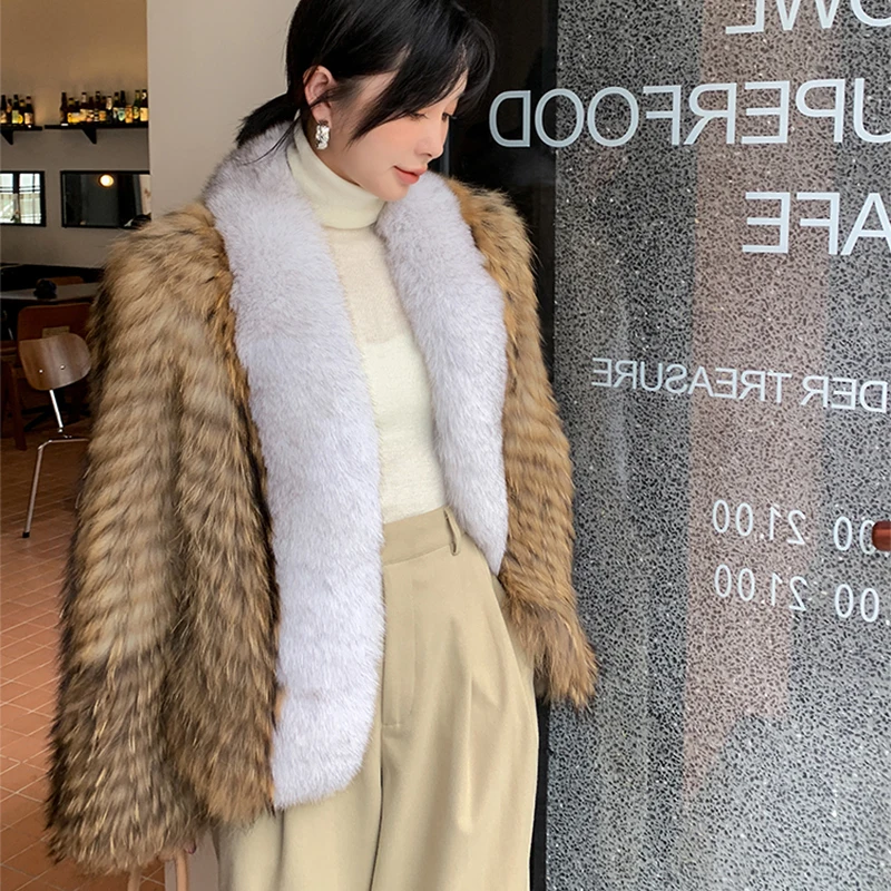 

2023 Raccoon Dog Fur Coat Women's Winter Short Casual Splicing Fox Fur Collar Pagoda Sleeve Solid Color Warm Real Fur Jacket