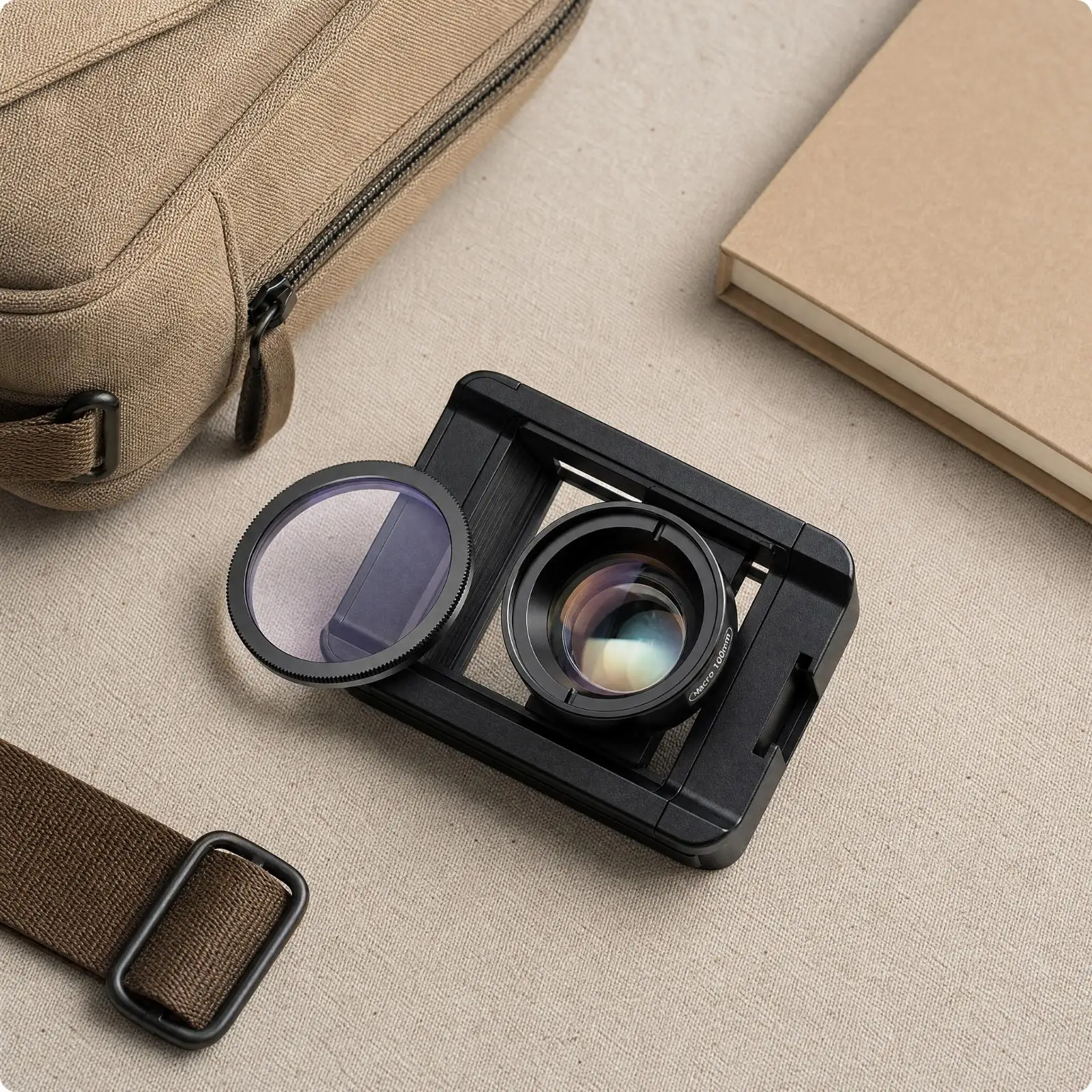 Three-in-One Smartphone Clip Accessory LED Fill Light Phone Clip with Close-up Lens Removable Close-up Lens Kit with Fill Light