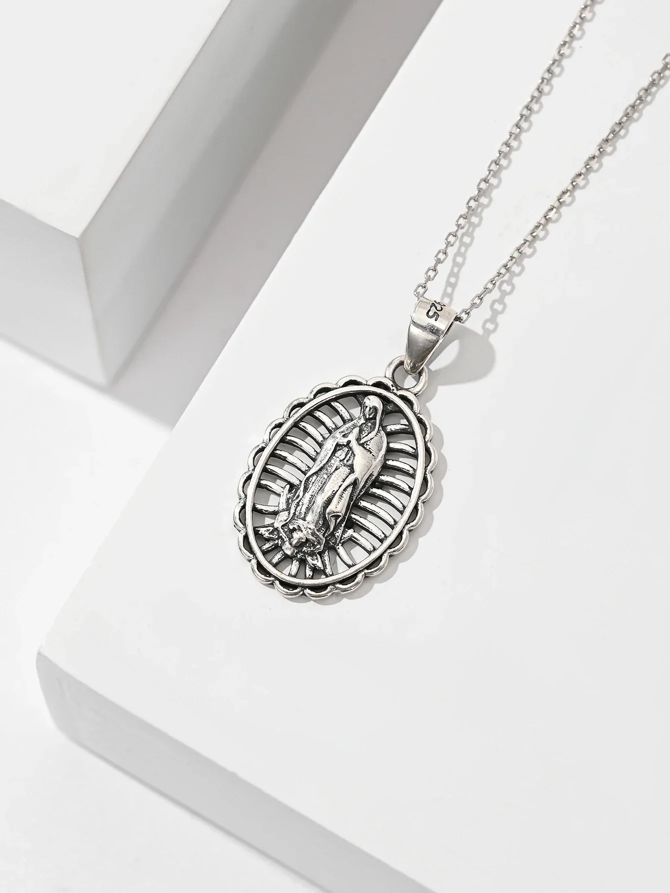 925 Sterling Silver Virgin Mary Necklace Women/Men Christian Jewelry Our Lady of Guadalupe Medal Pendant Mother Mary Necklace