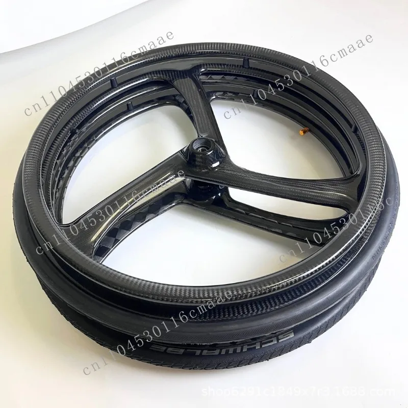 

24-inch sports wheelchair, high-end full carbon fiber material wheelchair, rear wheel inflatable large wheelchair accessory