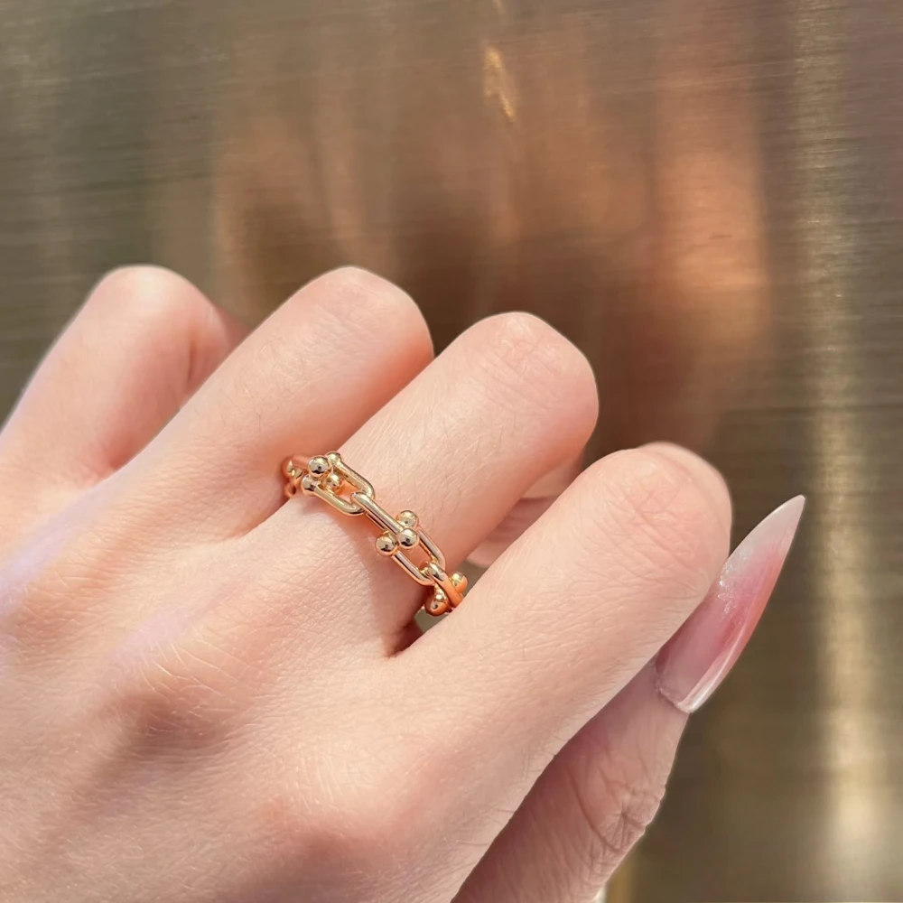 

2025 New Elegant accessories 2025 High - end Fashion Women's U - shaped Horse - hoof Open Ring, Ideal for Festival & Party