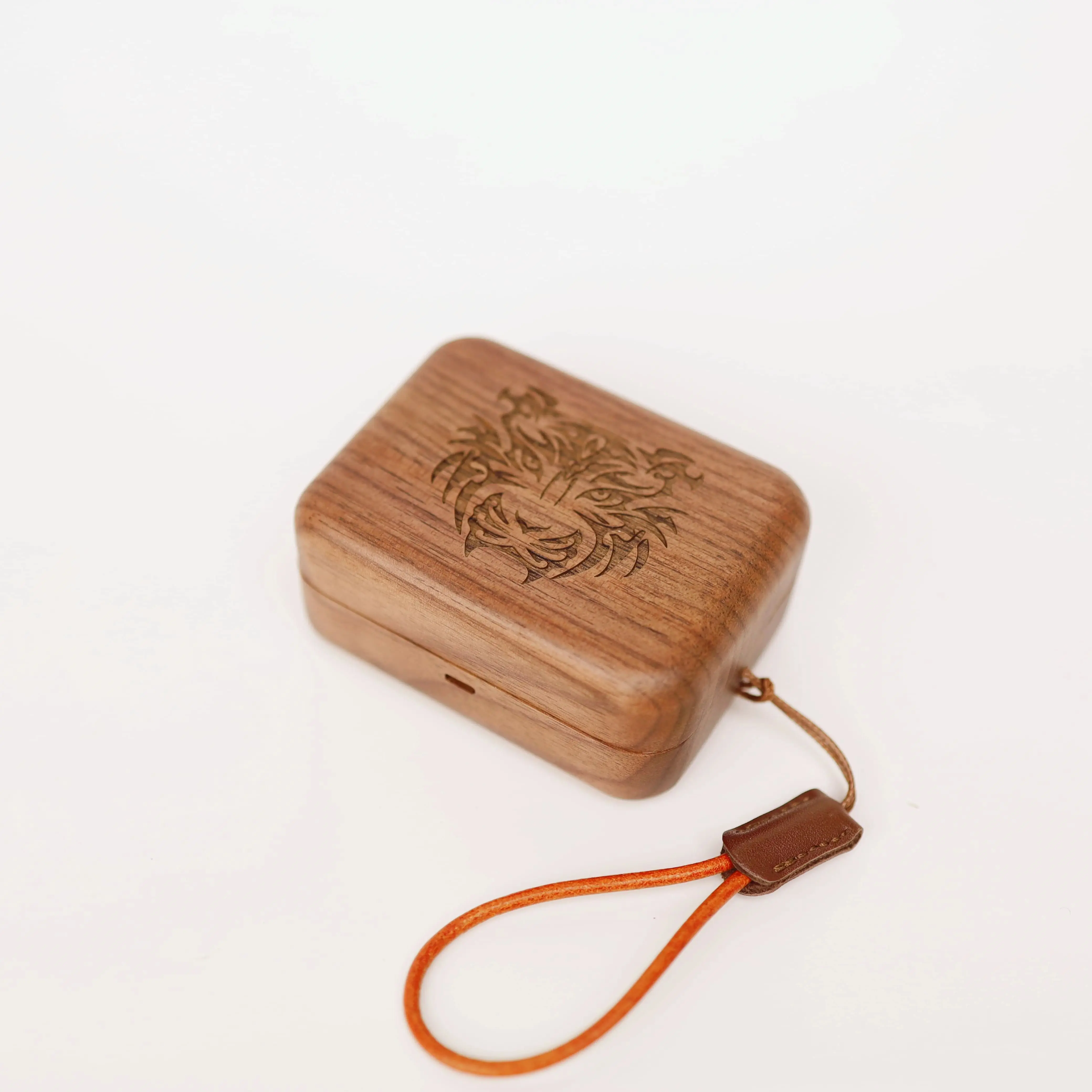 Estuche de madera de nogal premium para Bang & Olufsen Beoplay EX – Funda de nogal hecha a mano con logotipo personalizado y cordón gratis