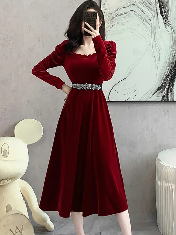 2025 Abito da ballo aderente vintage coreano Abito da donna in velluto chic con diamanti Fasciatura Abito lungo Autunno Inverno Elegante abito da sera di lusso