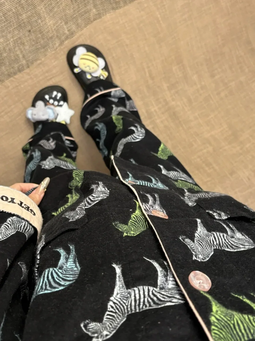 Pigiama a maniche lunghe con stampa carina da ragazza Autunno Inverno da donna Internet Celebrity Style Cardigan Pantaloni Pigiama Set di grandi dimensioni