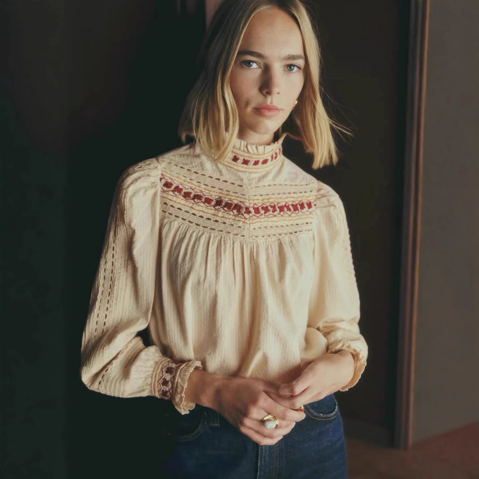 

Retro Sle Long Sve Embroidered Heavy Work Color Blo Cotton irt Women's Loose Fit irt with Lace Hemline