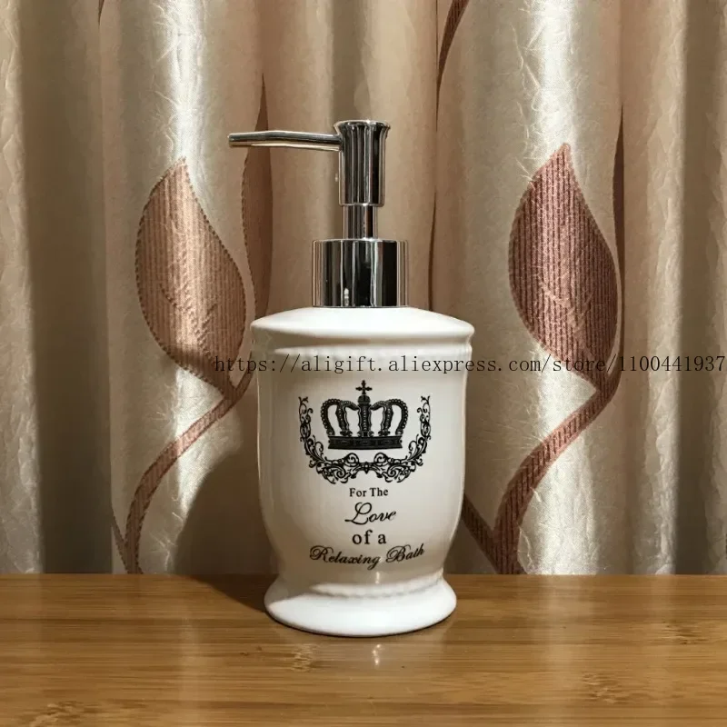 Luxurious European Ceramic Bathroom Accessories Set Stylish 4-Piece Wash Set with Smooth Surface and Elegant Glaze