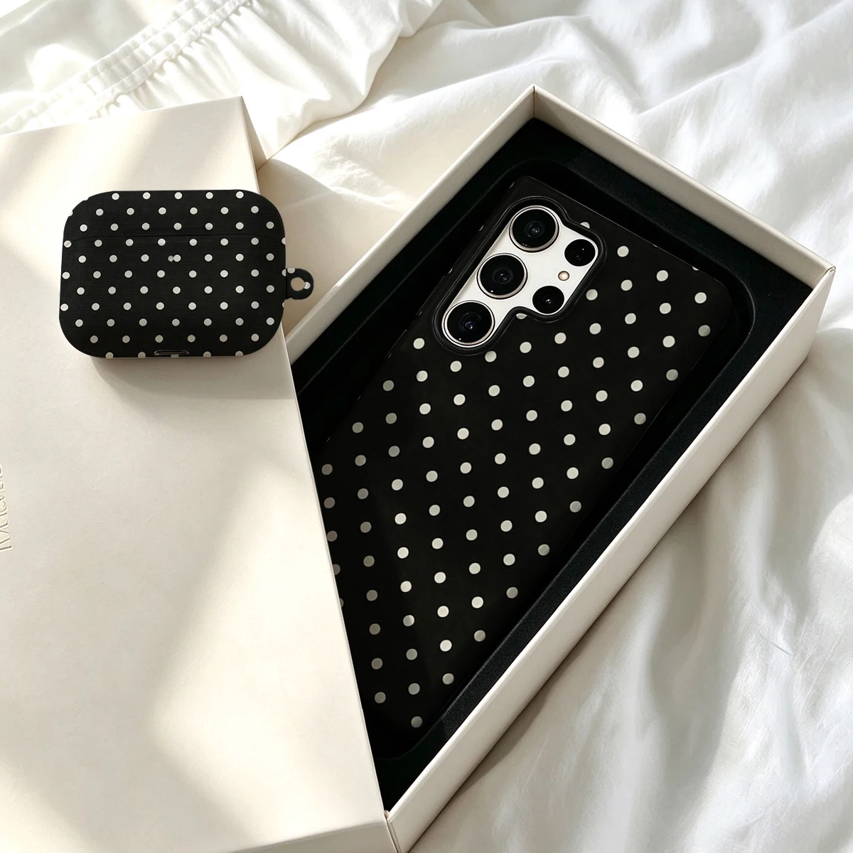 Pirve Phone Case For Samsung Galaxy S26 S25 Ultra S24 S23 Plus Shockproof Double Layer Tough Back White Dots Black Cover
