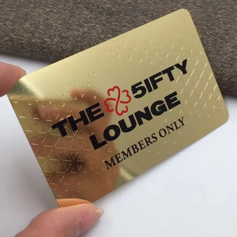 

Производство вырезанное позолота Золотая скидка Vip-карта Матовый алюминий 24-каратное золотое покрытие Металлическая визитная карточка