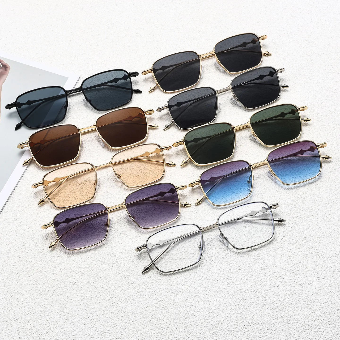 New stylish sunglasses for men:distinctive rectangular metal frames, lightweight square lenses—perfect for sun protection, outfi