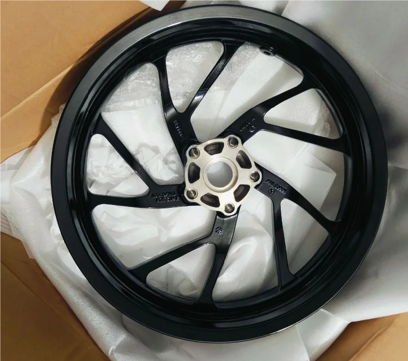 wheel rim suit CF250SRS/CF250SR/double swing arm CF300SR/CF250-6D code is 6KMV-111100-4400-0DH00/6KMV-110100-3000-M1-0BM00