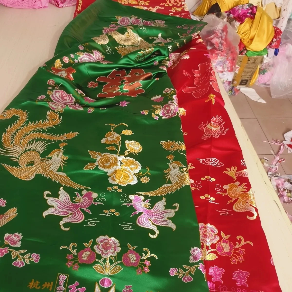 (ยอมรับเอง) Dragon Brid เย็บปักถักร้อย Silky Touch Handmake Soft Sleep Sleeping Bags ผ้าห่ม