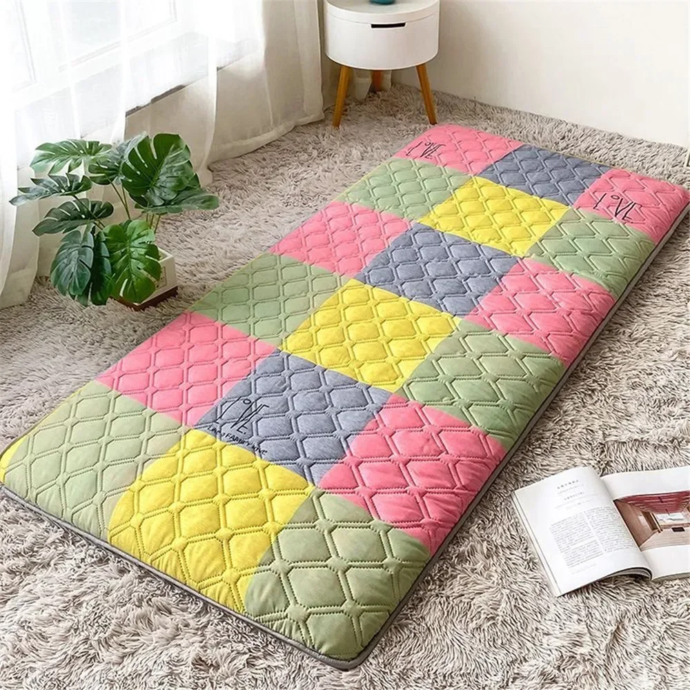 New Pattern Portable Folding Bed Mattress Comfortable Cushion on Floor Soft Single Mattress for Students Men Women