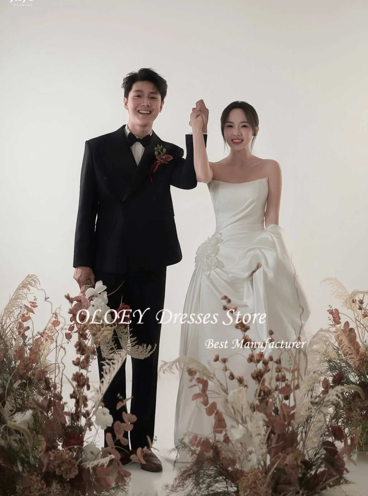 OLOEY シンプルなソフトサテンアイボリーのウェディングドレス A ラインストラップレス韓国写真撮影ブライダルガウン花嫁ドレスカスタマイズ 신상원피스