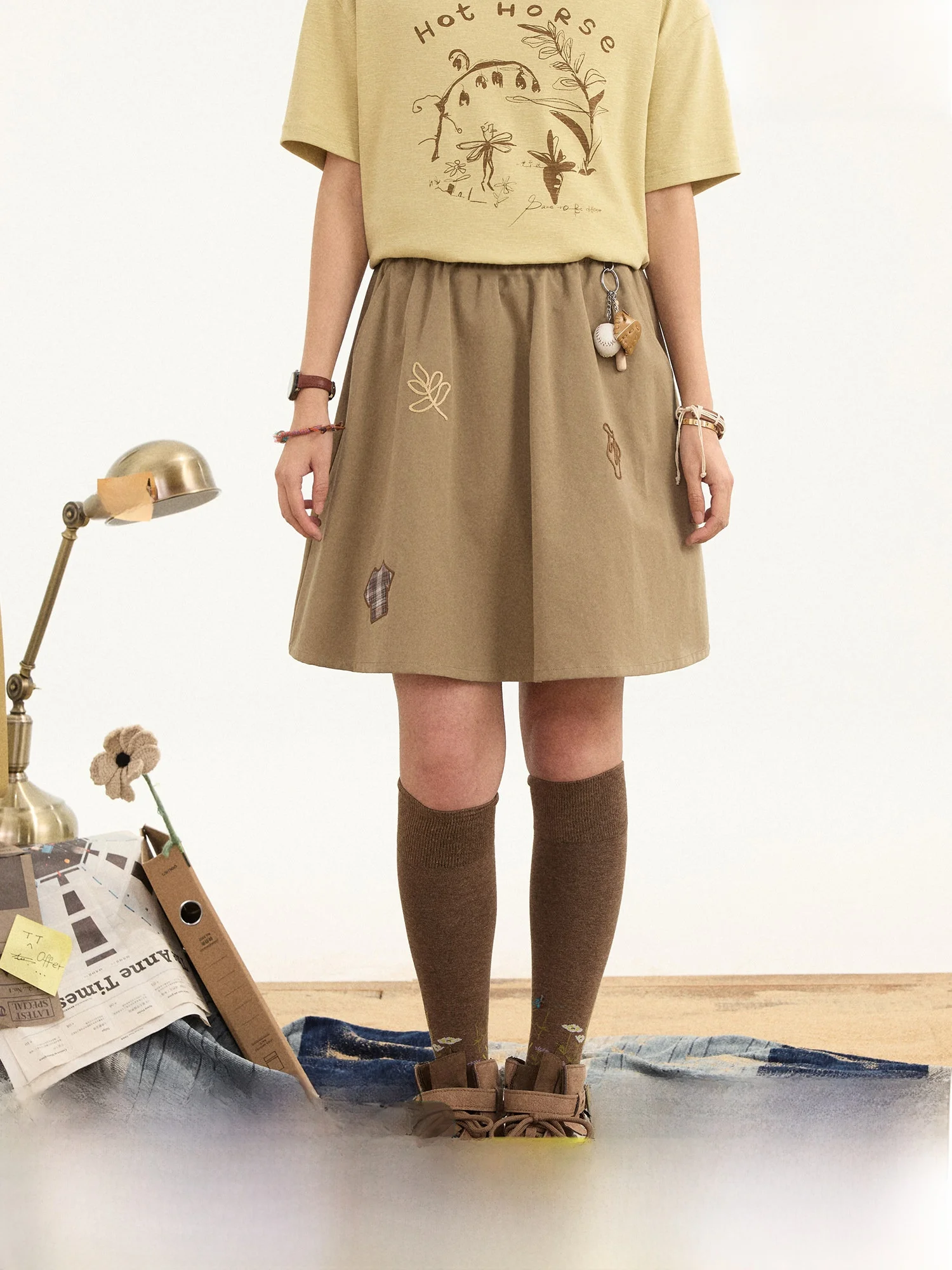 

Юбка А-силуэта с высокой талией, хлопковая, эластичная, с вышивкой и вставками, женская, летняя, повседневная, с карманами, полностью хлопковая