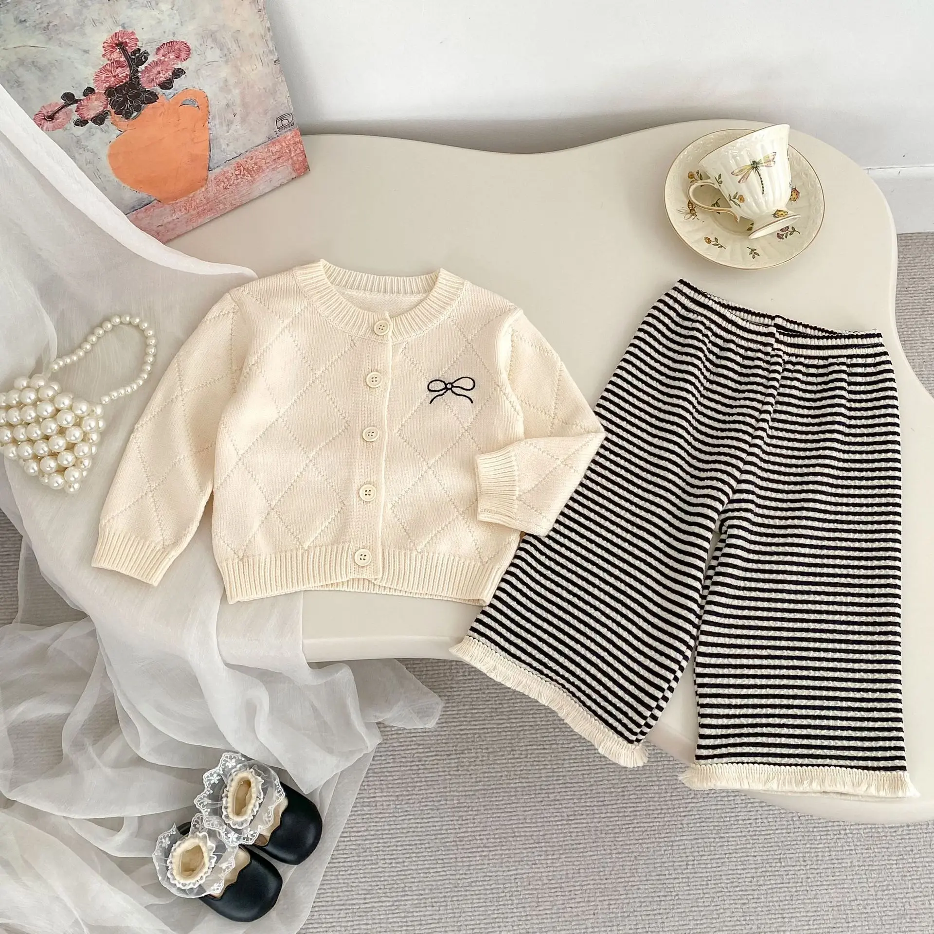 

New Girls' Striped Wide-leg Pants, Foreign-style Women's Treasure Splicing Fringed Loose Trousers Knitted Cardigan Two-piece Set