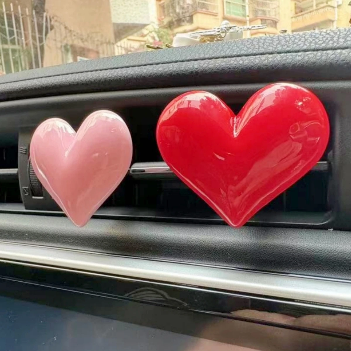 Heart-Shaped Vent Clip Auto Accessories Air Freshener Aroma Auto Vent Outlet Clip Fragrance Aromatherapy Perfume Decor Vent Clip