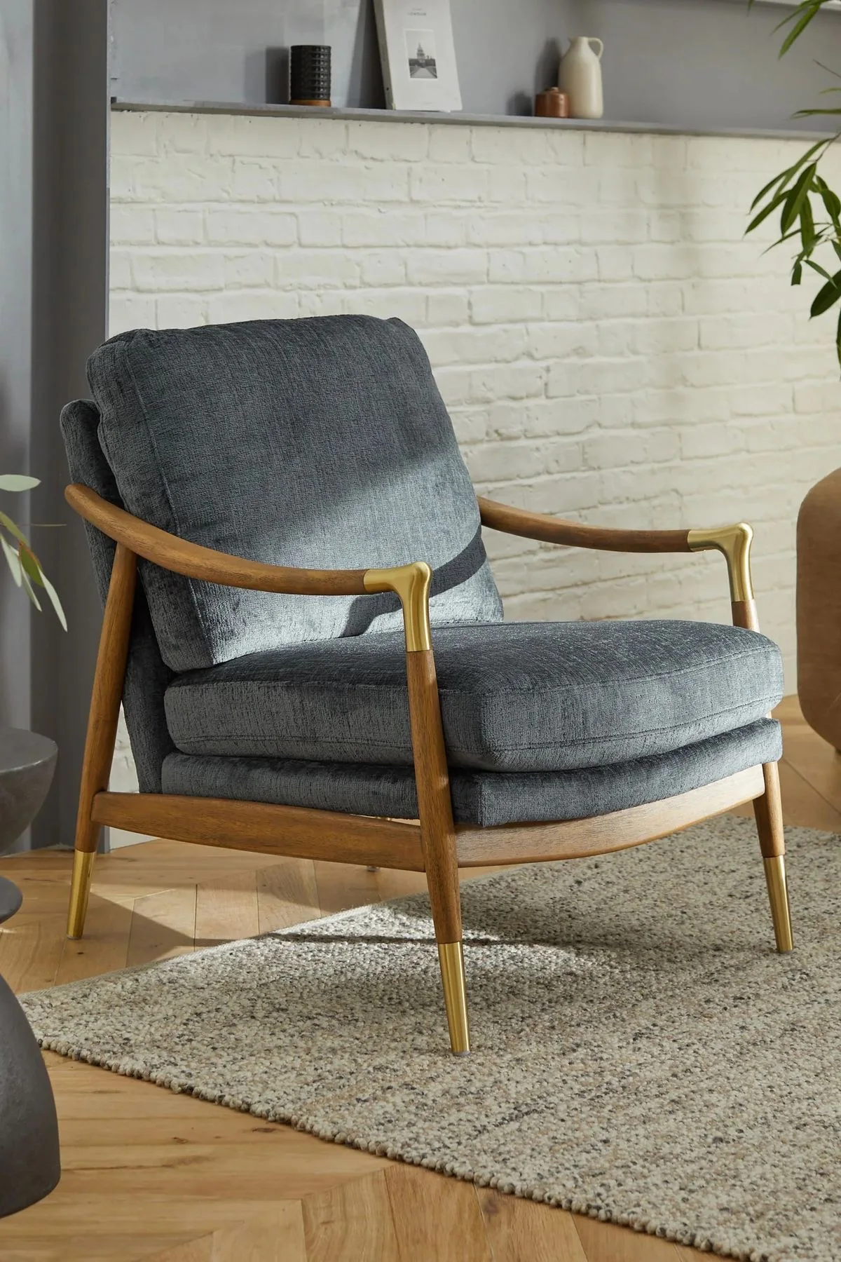 Customization Simplicity Home Furniture Velvet Handmade Solid Wood Single Seater Couch Living Room Sofa