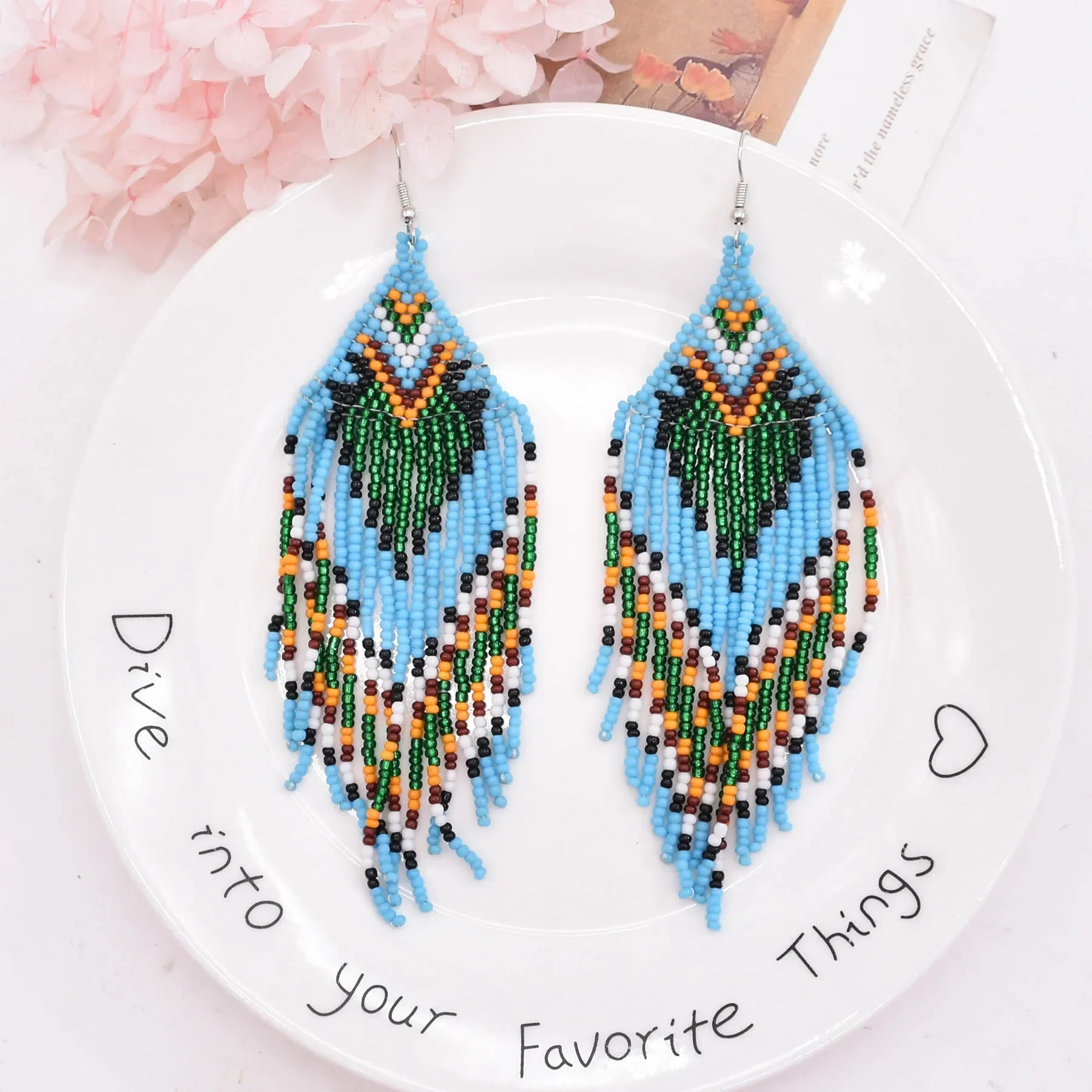 

Handmade Beaded Earrings Tassel Geometry Originality Hand Knitting Bohemia Fashion Versatile Beaded Earrings for Women