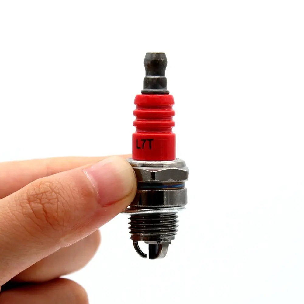 สามด้านเสา Spark Plug L7T สำหรับเบนซิน Chainsaw และเครื่องตัดแปรง