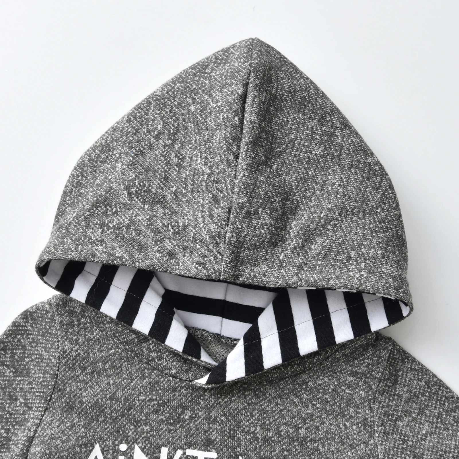 Set di vestiti primaverili autunnali per neonati per neonati Set di pagliaccetti con cappuccio a maniche lunghe in cotone Top e pantaloni per bambini