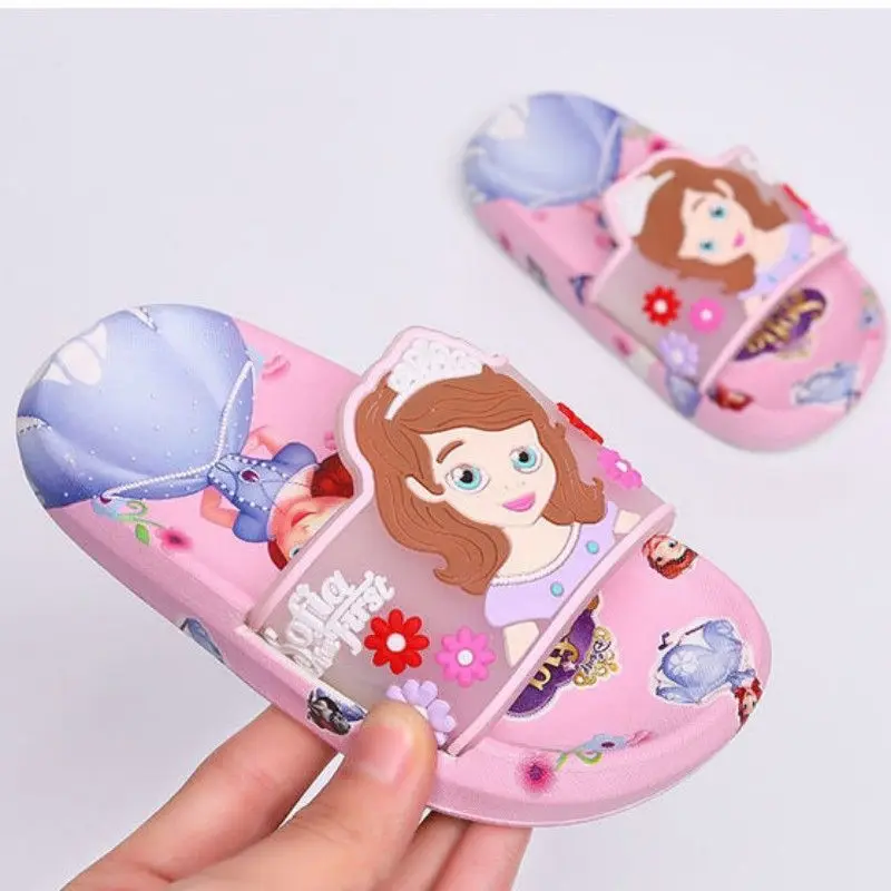 กัปตันอเมริกา สไปเดอร์แมน อันนา น่ารัก หวาน คาวาอิ อเนกประสงค์ กันลื่น นุ่ม อุปกรณ์ต่อพ่วงอะนิเมะเด็กการ์ตูนรองเท้าแตะรองเท้าแตะของขวัญ