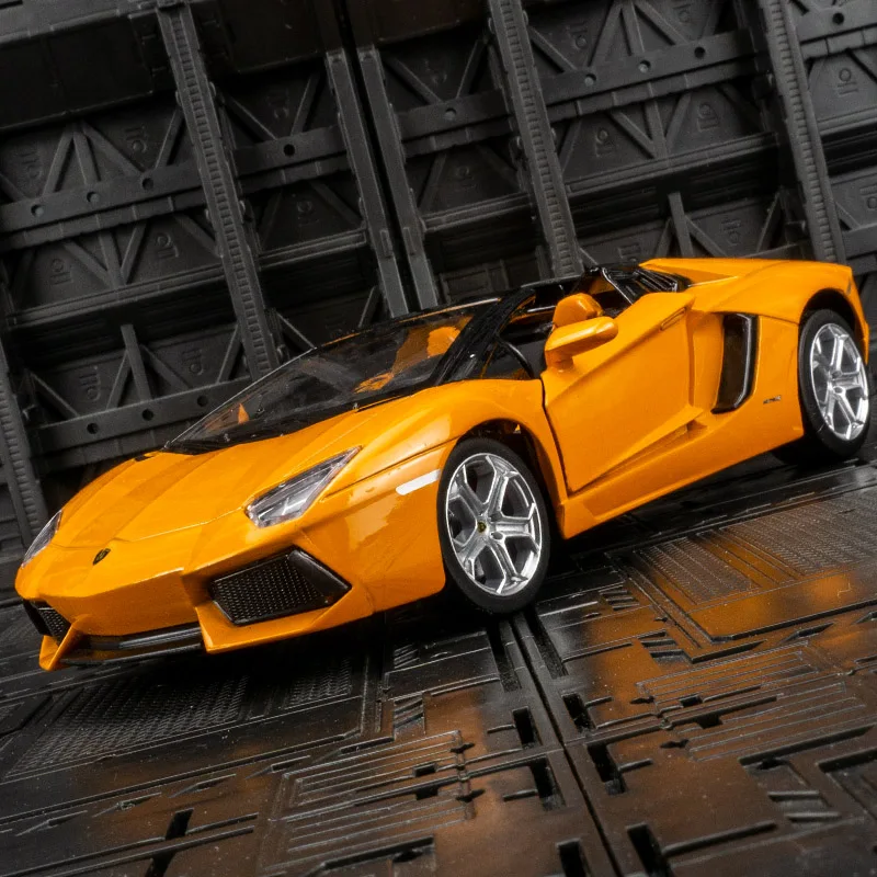 1/24 Lamborghini Aventador Roadster Alloy Sports Car Model Diecasts Metal Racing Car Model Sound Light Simulation Kids Toys Gift