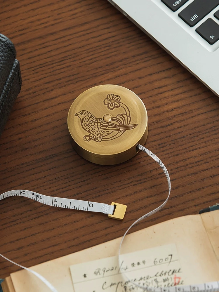 

Retro Brass Tape Measure Round Max 200CM With Bird Carving Decoration Double Sided Printing CM And Inch Luxury Table Ornament