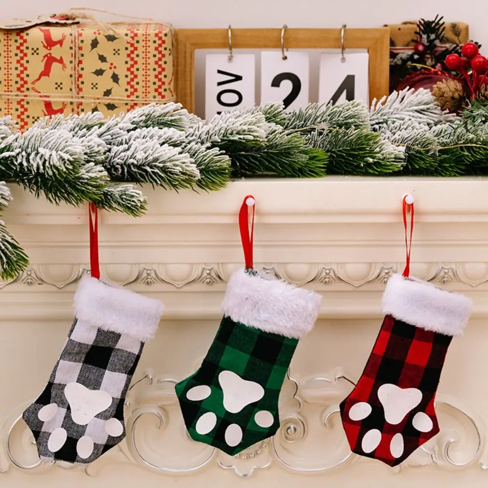 Creative Non-woven Fabric Dog Claw Socks Black Red Candy Gift Bag Hanging Decorative Christmas Storage Sock Holiday