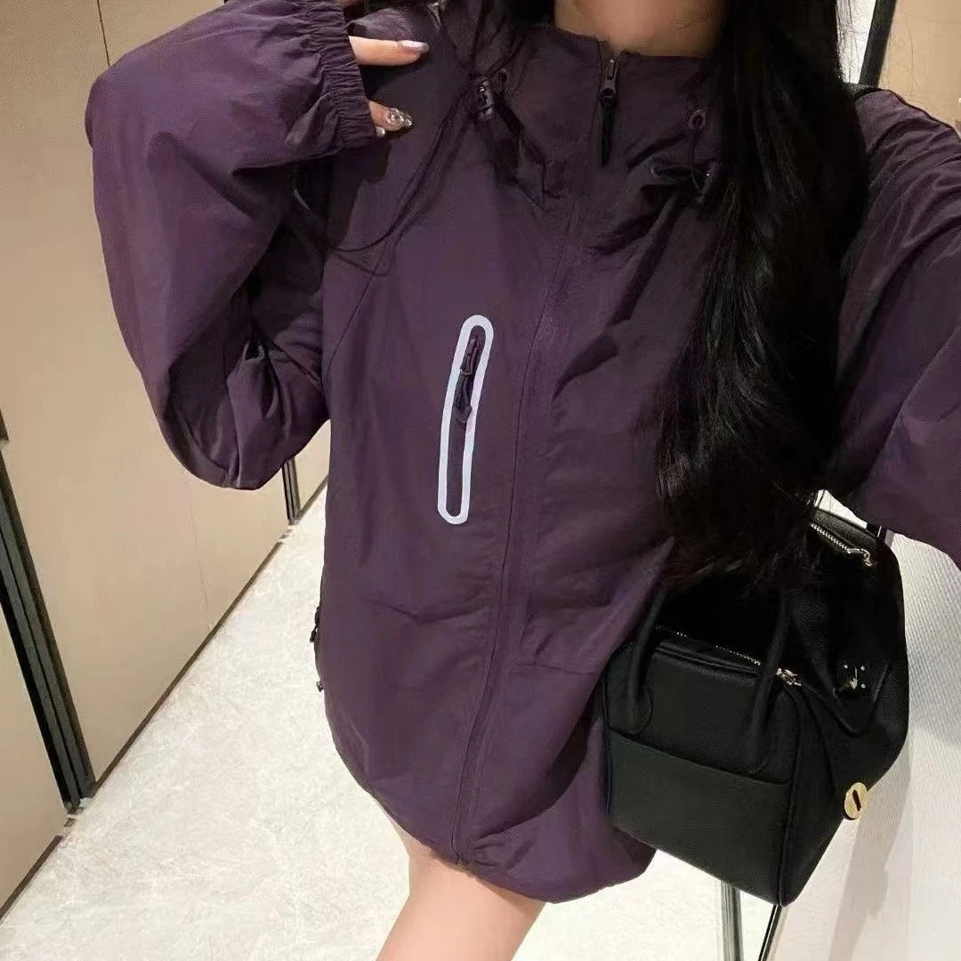 

Lo Женская легкая солнцезащитная толстовка с капюшоном UPF 50+, водонепроницаемая уличная куртка, дышащий чехол с длинными рукавами для пеших прогулок, путешествий