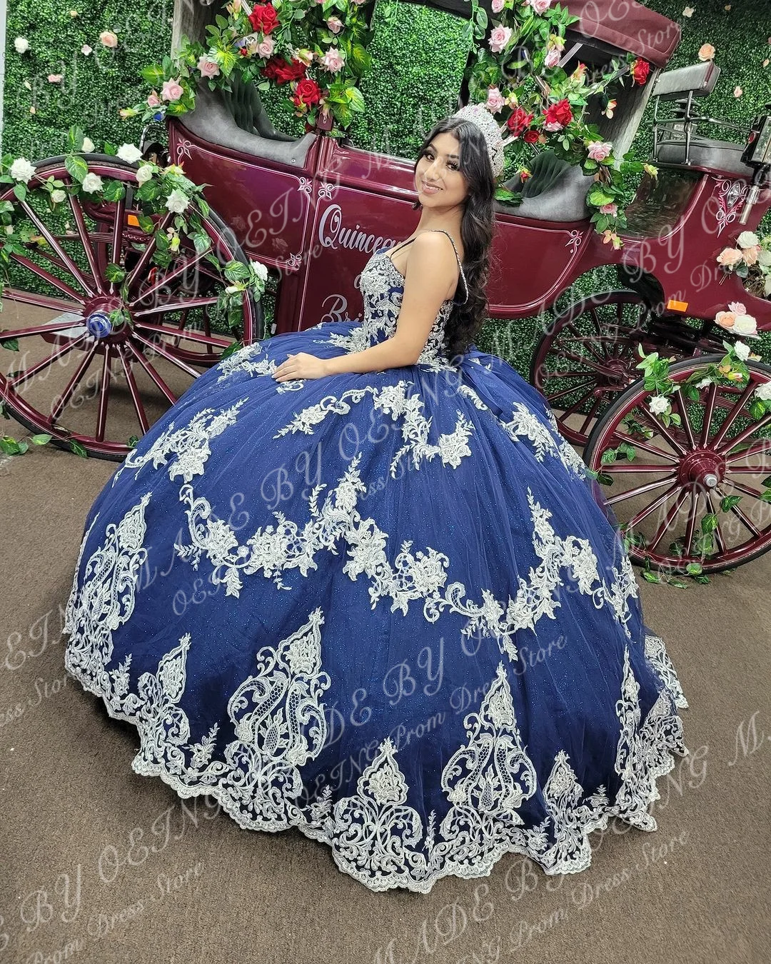 OEING Emerald Royal Blue Quinceanera Dresses For 15 Girl V-Neck Off the Shoulder Appliques Princess Ball Gowns Birthday Prom