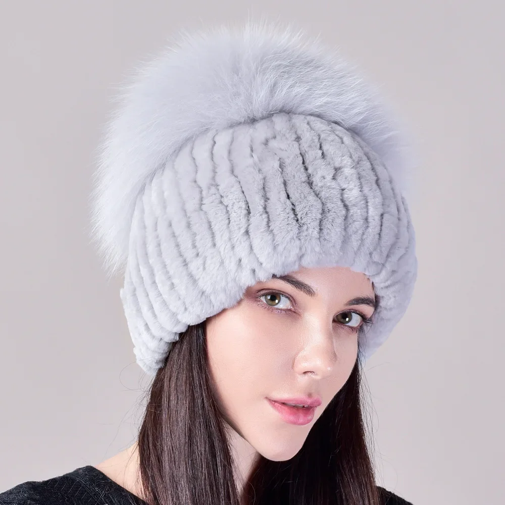 Thick Leather Straw Hat for Cold Insulation and Warmth, Plush Knitted Toe Cap for Women, Versatile in Autumn and Winter