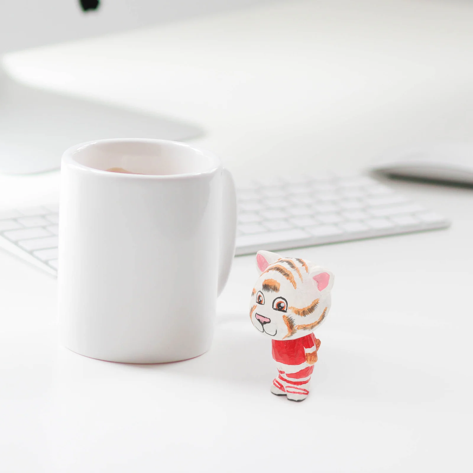 

Natural Wood Small Lightweight Desktop Animal Ornament For Home Decor Mini Wooden Tiger Statue Tiger Decoration Wood Crafts Gift