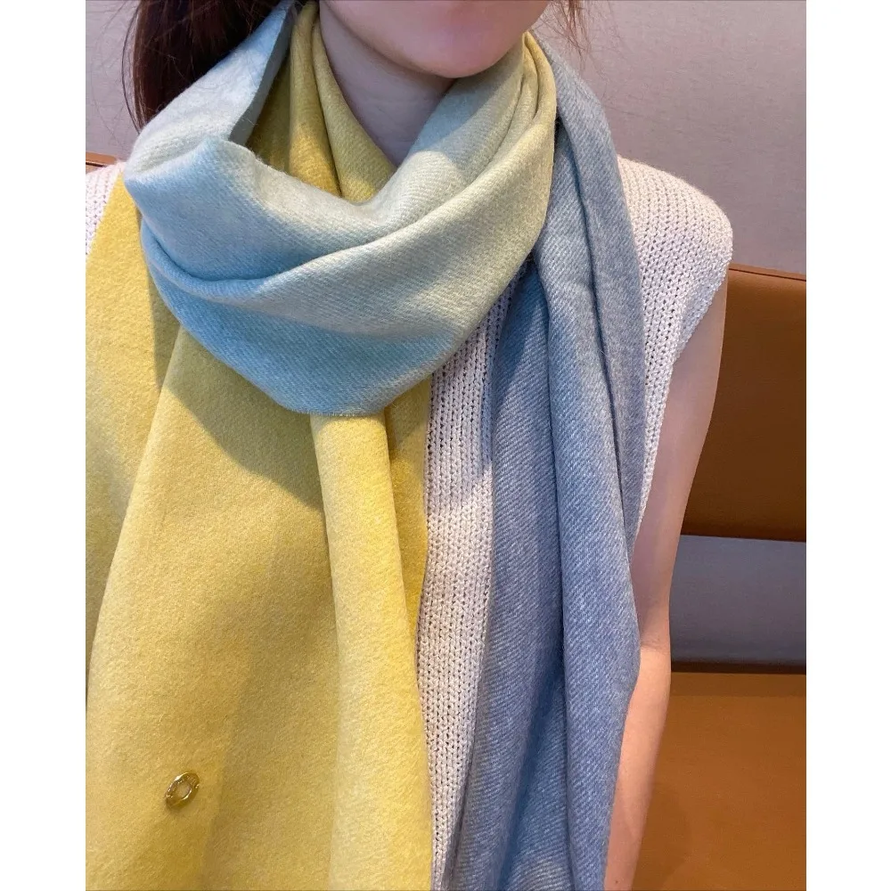 

Senior Master Hand-woven Cashmere Scarf New Outdoor Simple Geometric Embroidery Albas Cashmere Scarf Shawl Luxury Gift