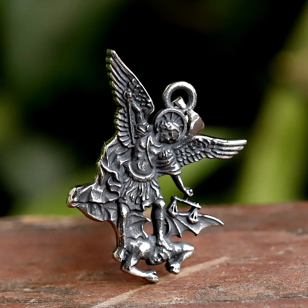 2023 New Stainless Steel Catholic Patron Saint Pendant Michael St. Michael The Archangel Pendant Necklace Dropshipping fior gift