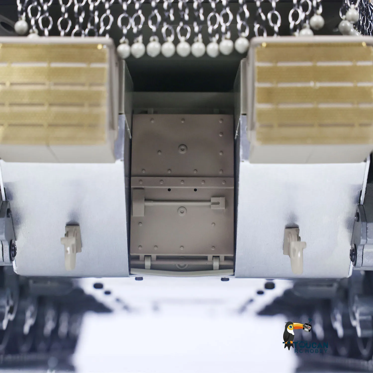 

Радиоуправляемый танк Heng Long 1:16 IDF Merkava MK IV с полностью металлическим шасси, инфракрасным лазерным прицелом и подсветкой, модель танка на пульте управления